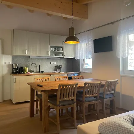 Tuxie Haus Apartment Exterior photo